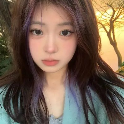 野女孩